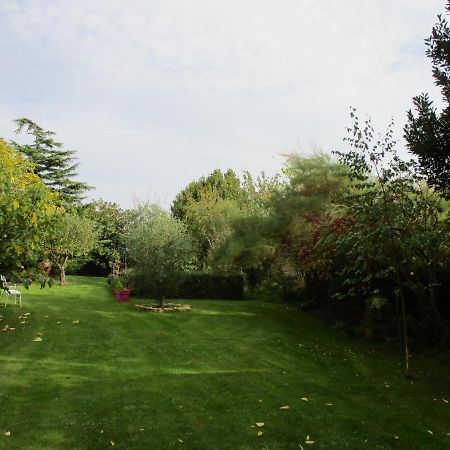 Le Jardin De Camille Bed & Breakfast Tailleville Exterior photo